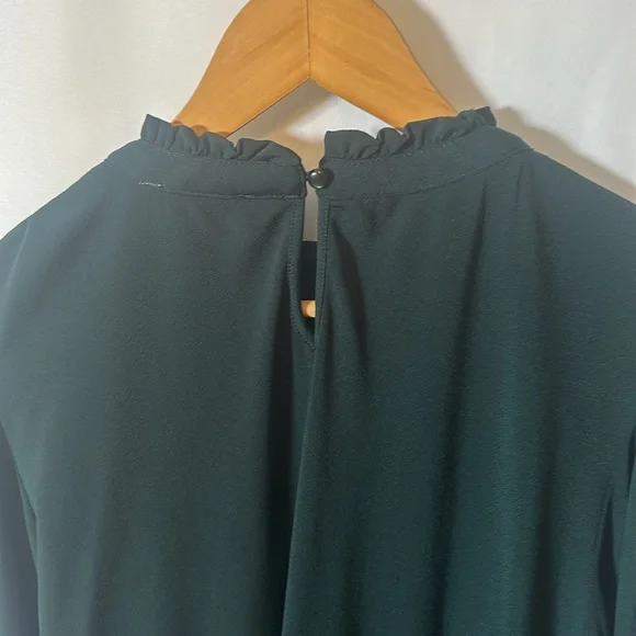 Adrianna Papell forest green blouse - Picture 4 of 7